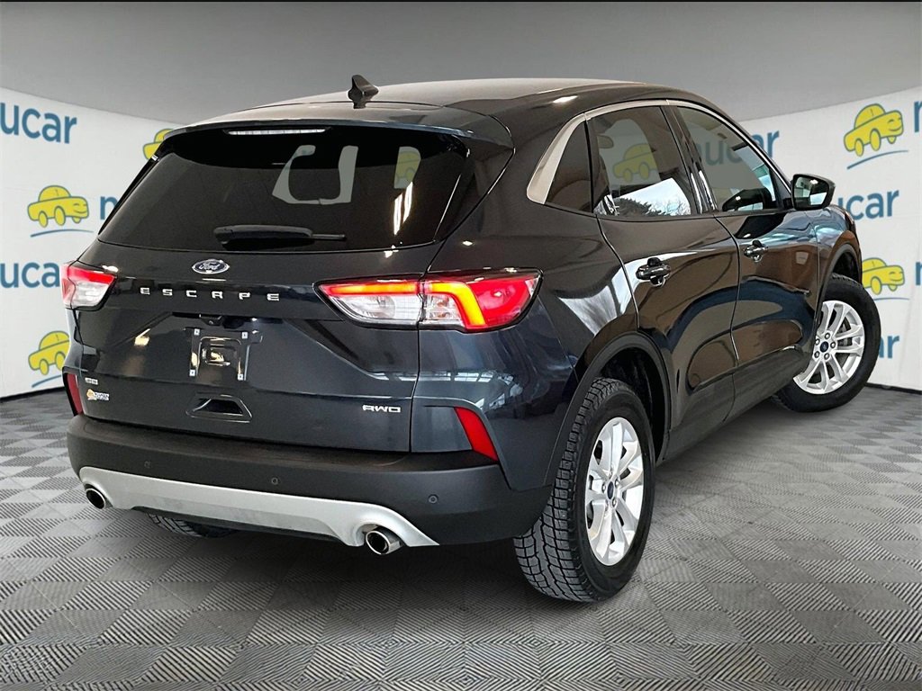 Used 2022 Ford Escape SE w/ Cold Weather Package image 6