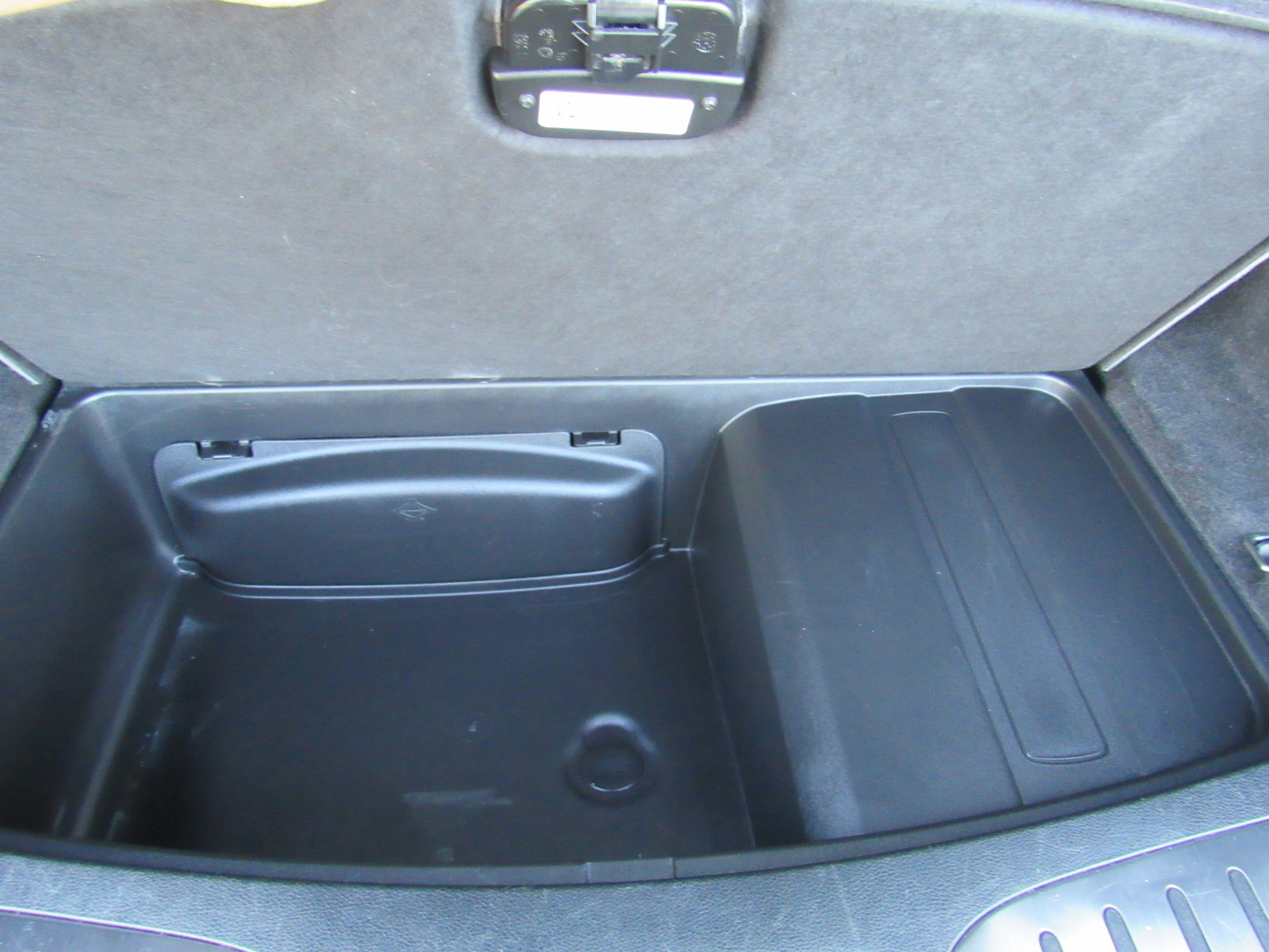 Used 2022 Dodge Durango R/T w/ Blacktop Package image 39