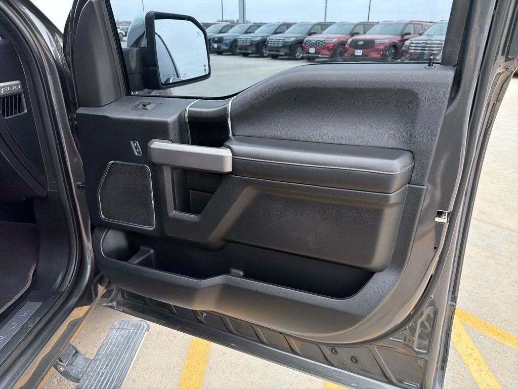 Used 2018 Ford F150 Platinum w/ Equipment Group 701A Luxury image 27