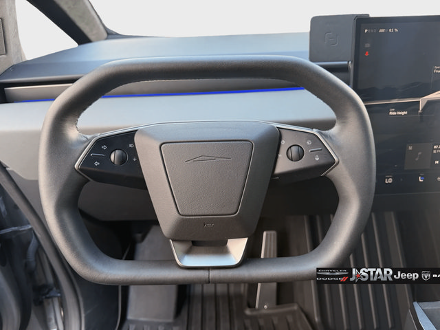 Used 2024 Tesla Cybertruck AWD Crew Cab image 30