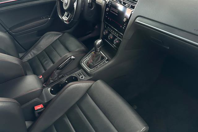 Used 2021 Volkswagen GTI SE FWD image 17