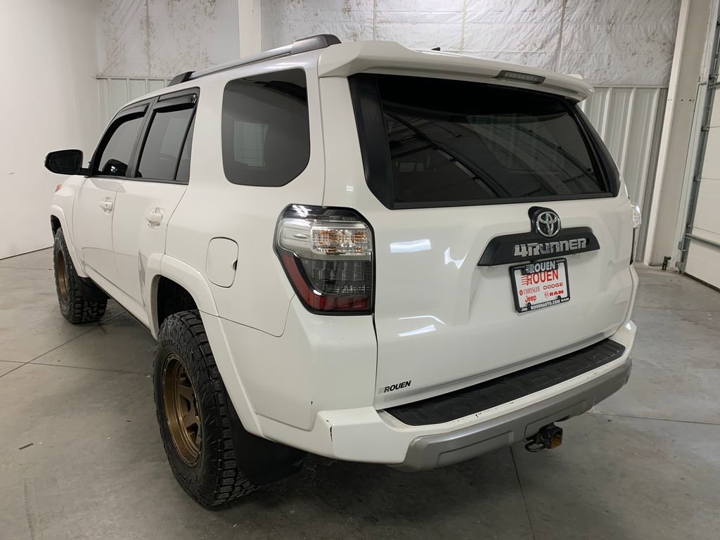Used 2016 Toyota 4Runner SR5 image 24