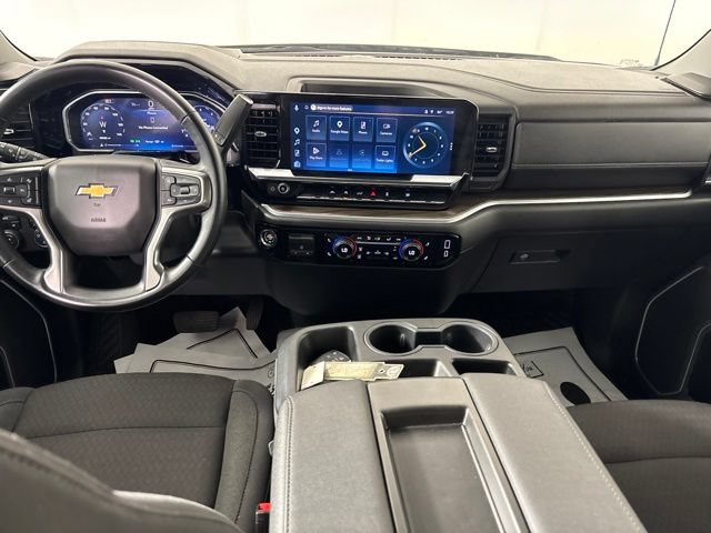 Used 2026 Chevrolet Silverado 1500 LT AWD/4WD image 32