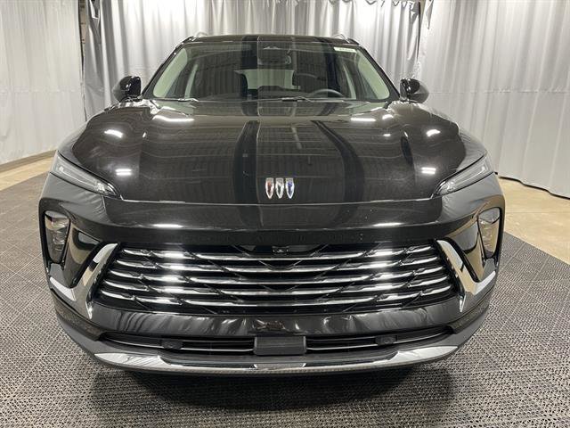 New 2025 Buick Envision Preferred image 2