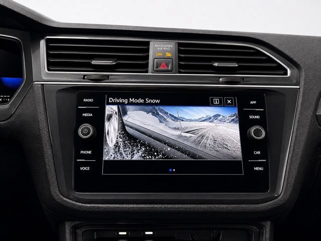 Used 2023 Volkswagen Tiguan SE R-Line AWD/4WD image 26