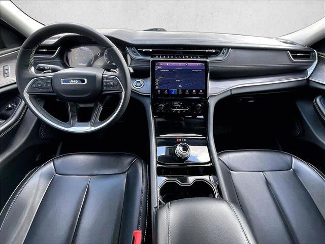 Used 2023 Jeep Grand Cherokee L Limited RWD image 16