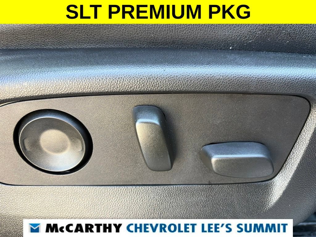 Used 2022 GMC Yukon XL SLT w/ SLT Premium Package AWD/4WD image 32