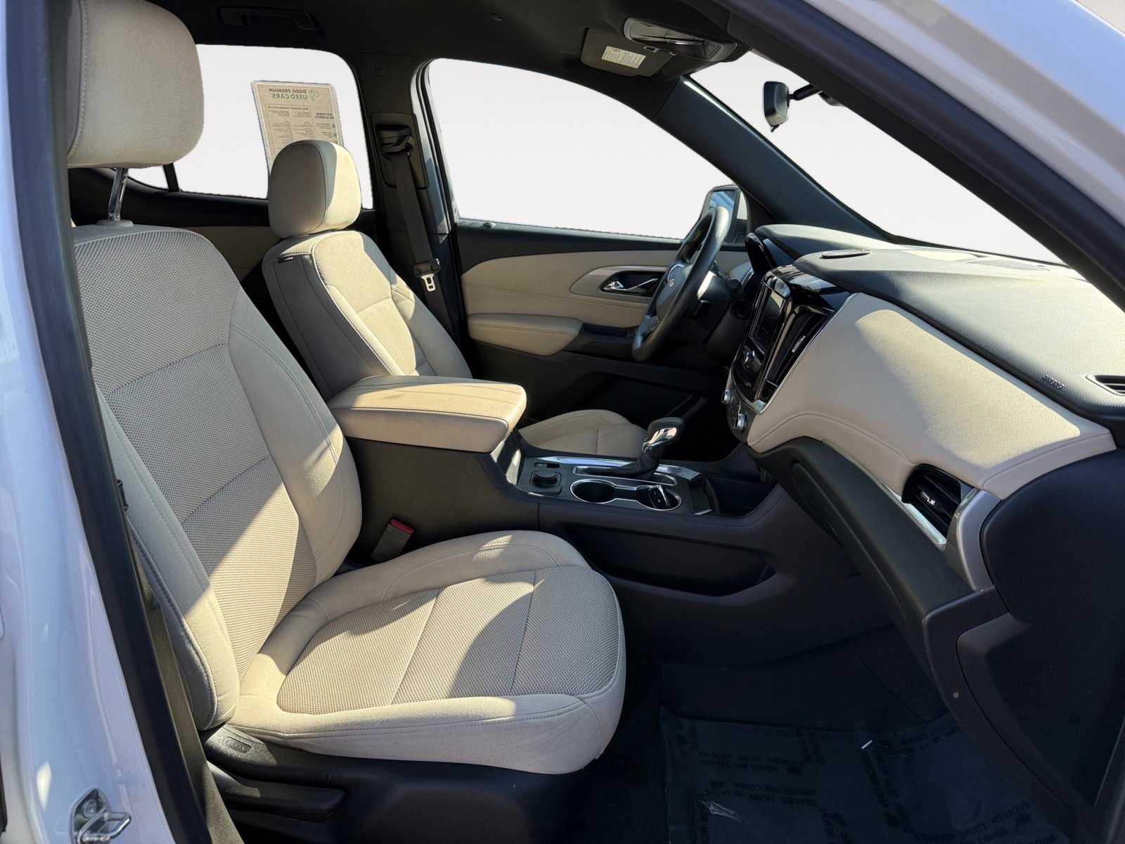 Used 2022 Chevrolet Traverse LS image 19