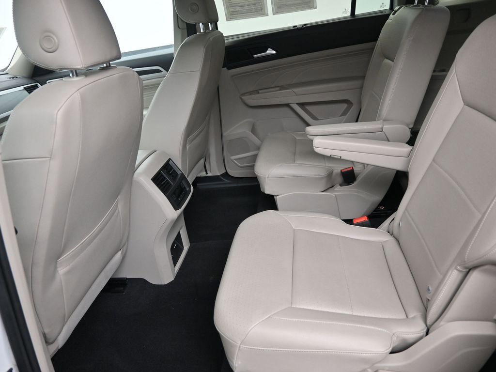 Used 2021 Volkswagen Atlas SEL R-Line FWD image 14