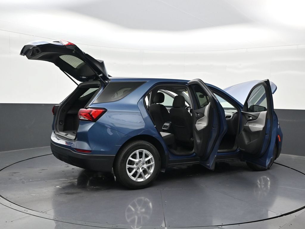 Used 2024 Chevrolet Equinox LS FWD image 31