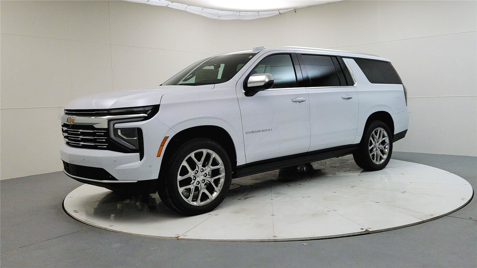 New 2026 Chevrolet Suburban Premier AWD/4WD image 3