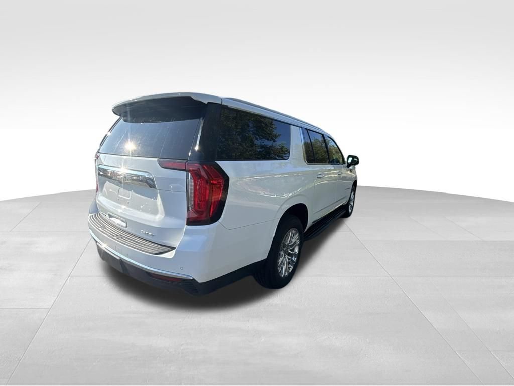 Used 2021 GMC Yukon XL SLT w/ Rear Media and Nav Package AWD/4WD image 7