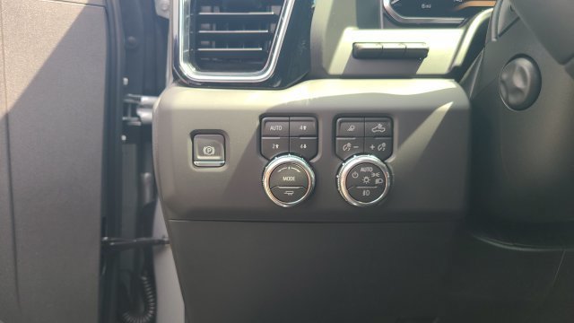 New 2026 GMC Sierra 1500 Denali w/ Denali Reserve Package AWD/4WD image 12