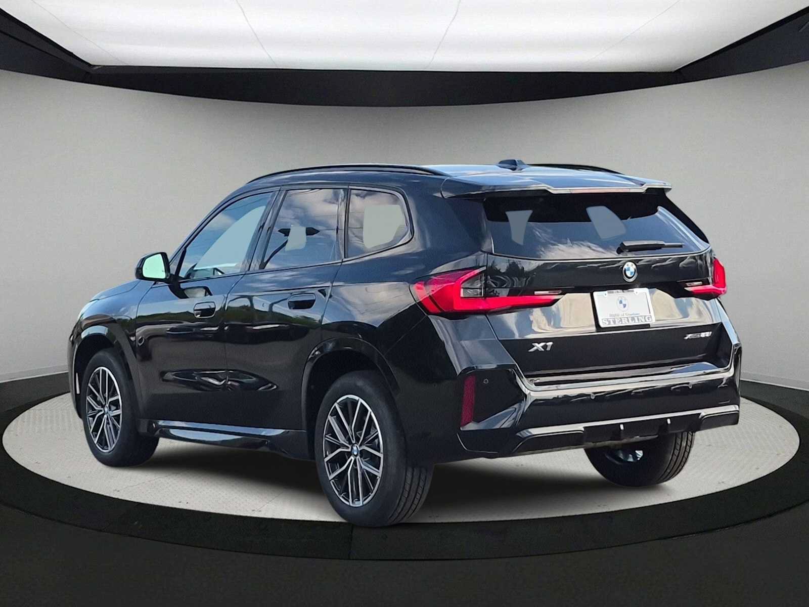 Used 2023 BMW X1 xDrive28i w/ Premium Package AWD/4WD image 6
