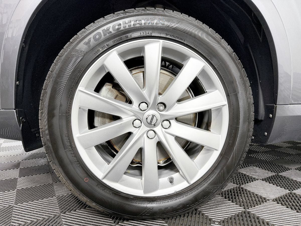 Used 2016 Volvo XC90 T6 Momentum w/ Vision Package AWD/4WD image 24