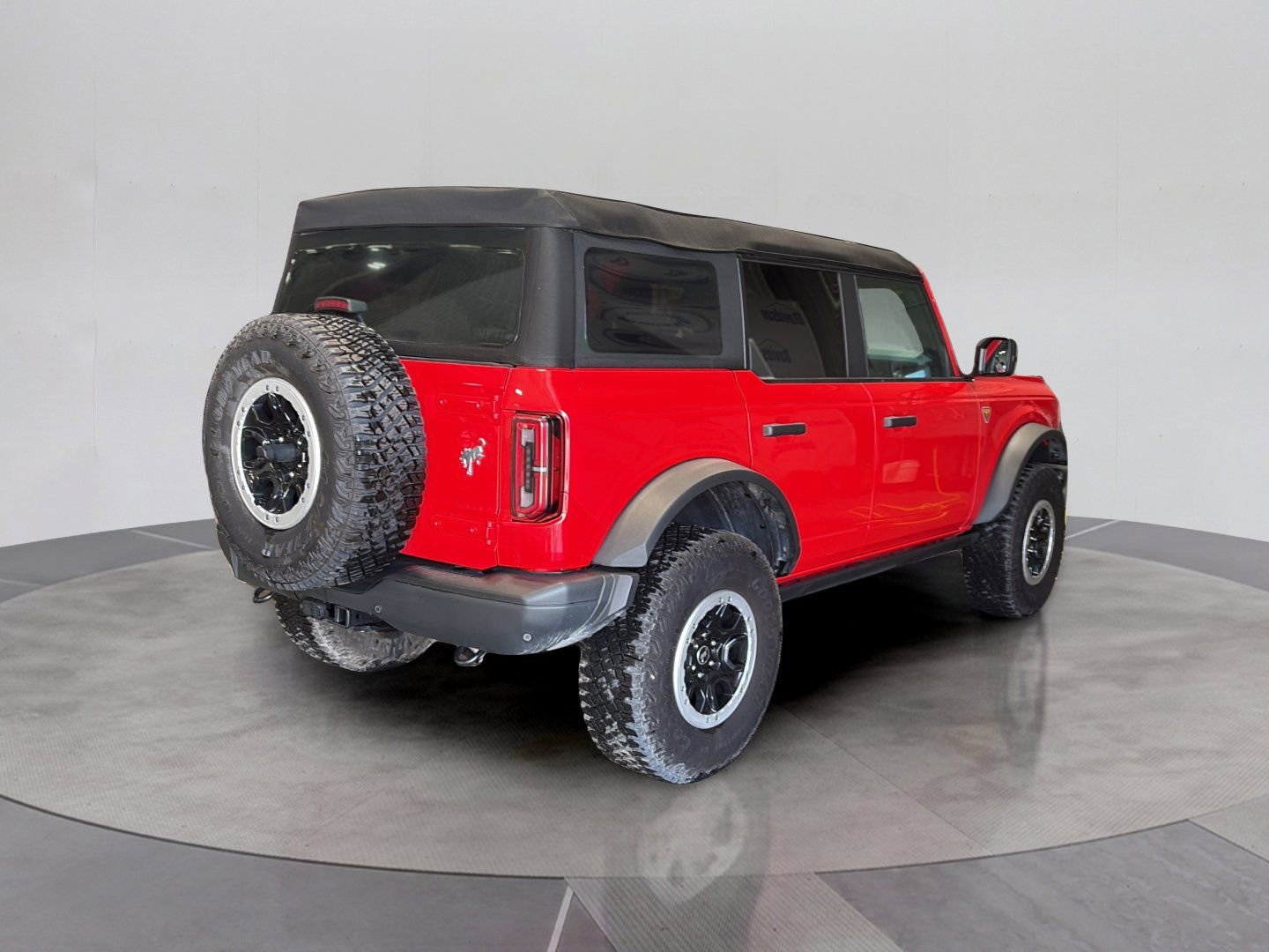 Used 2023 Ford Bronco Badlands w/ Sasquatch Package AWD/4WD image 6