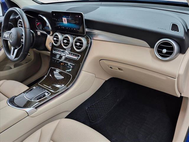 Used 2020 Mercedes-Benz GLC 300 image 22