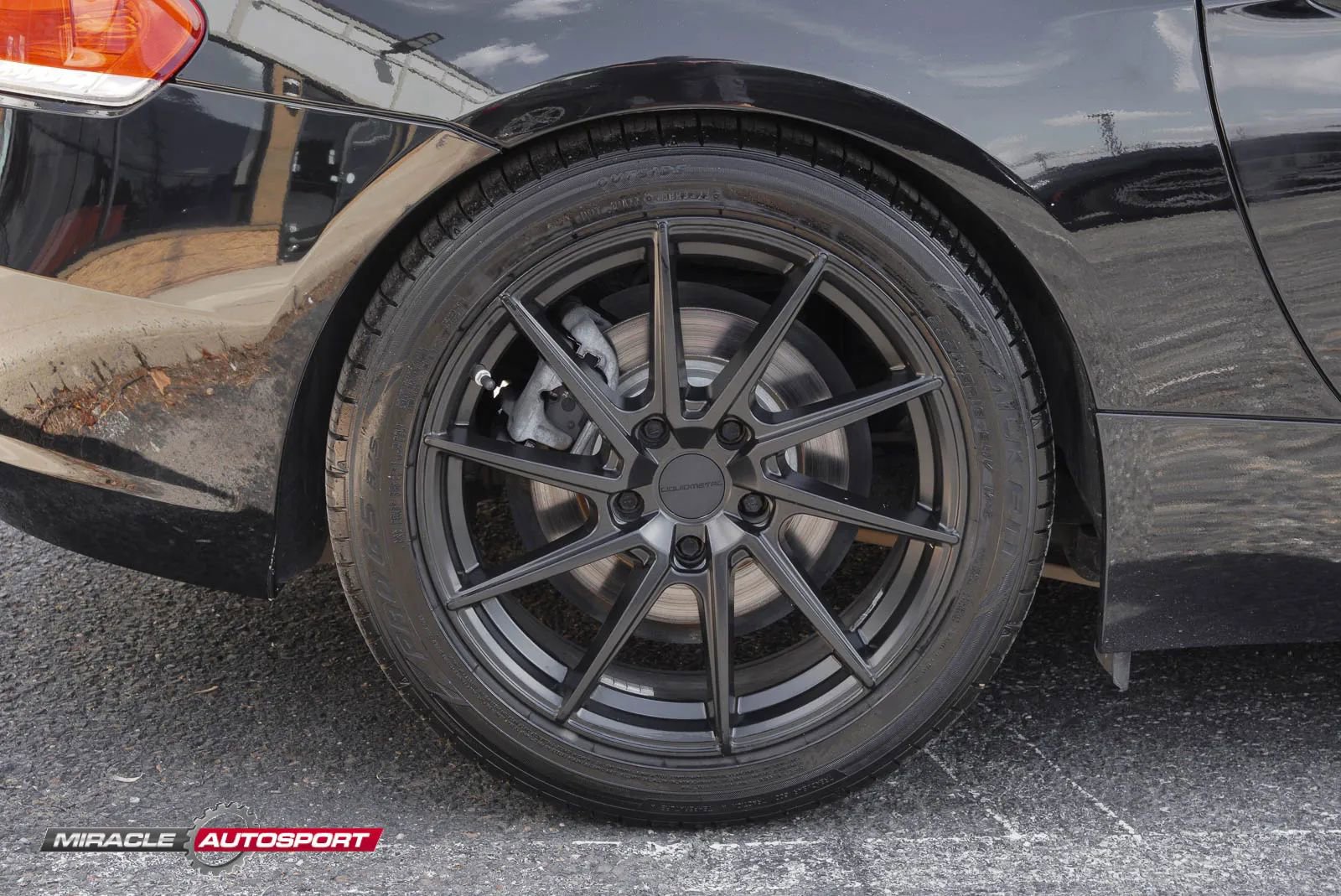 Used 2011 BMW Z4 sDrive35i image 11