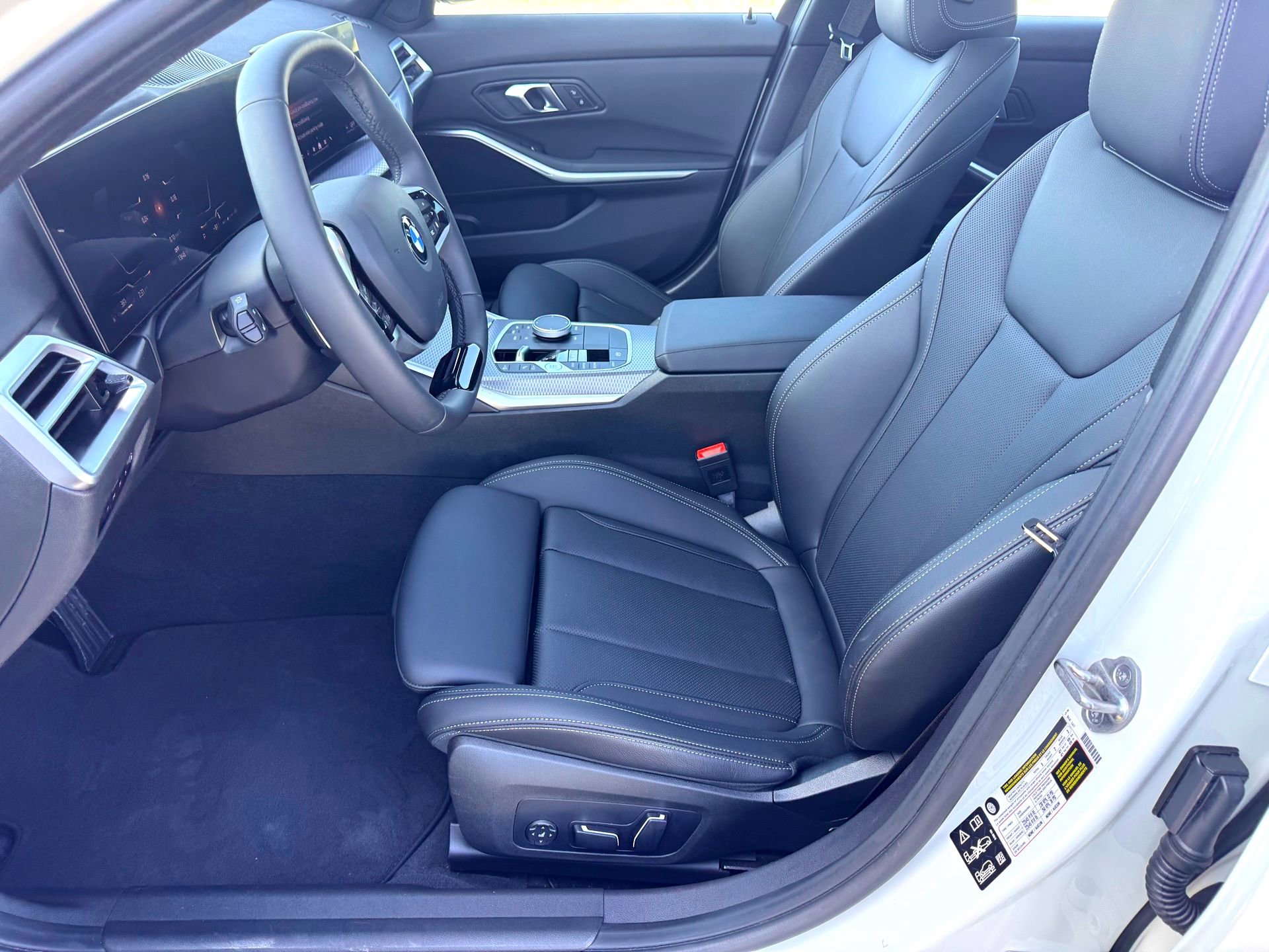 Used 2026 BMW 330i xDrive Sedan AWD/4WD image 12