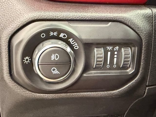 Used 2021 Jeep Gladiator Rubicon AWD/4WD image 17
