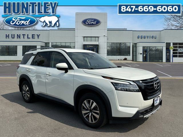 Used 2023 Nissan Pathfinder SL w/ Lighting Package (N92) image 4