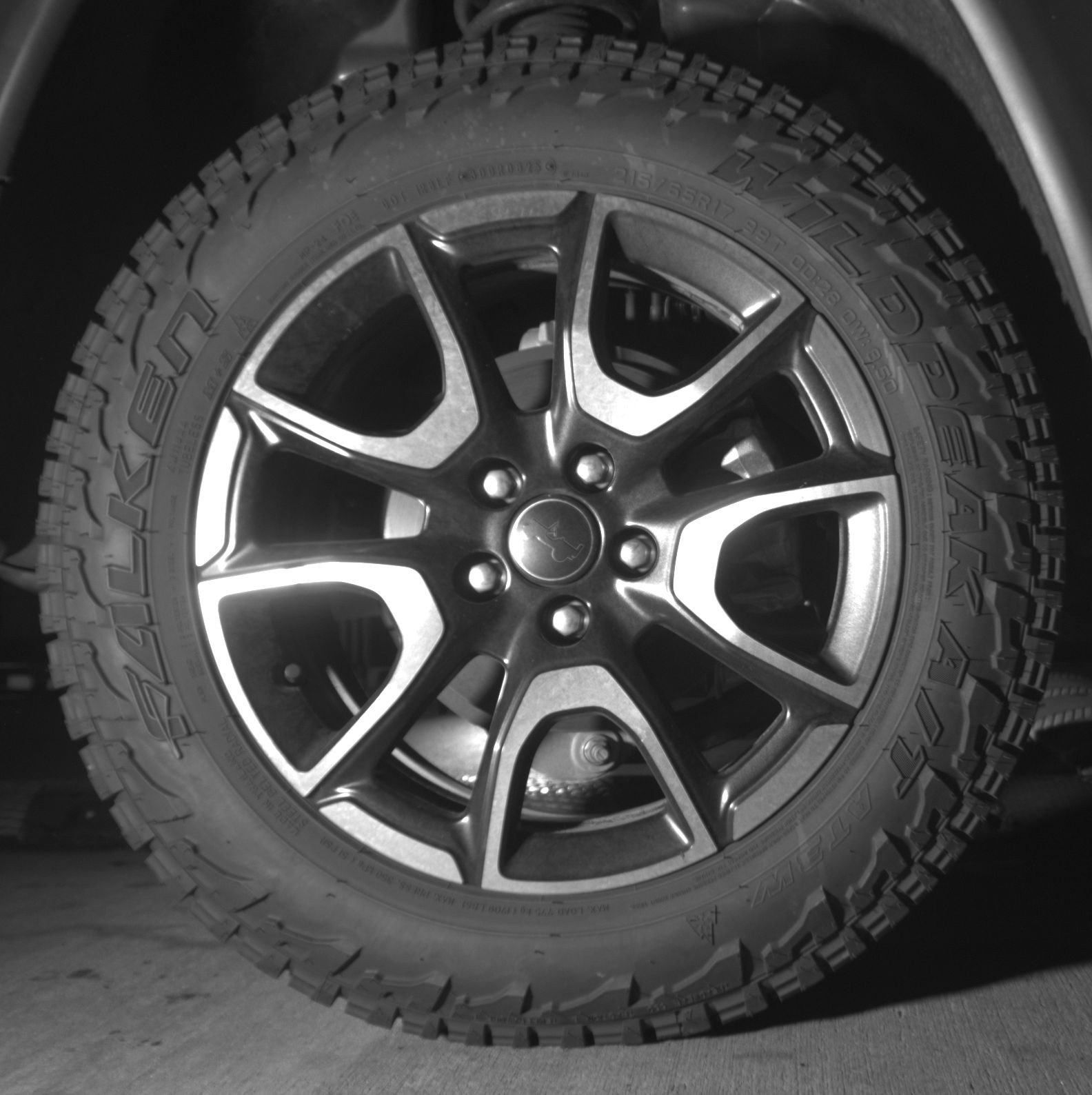 Used 2025 Jeep Compass Trailhawk AWD/4WD image 15