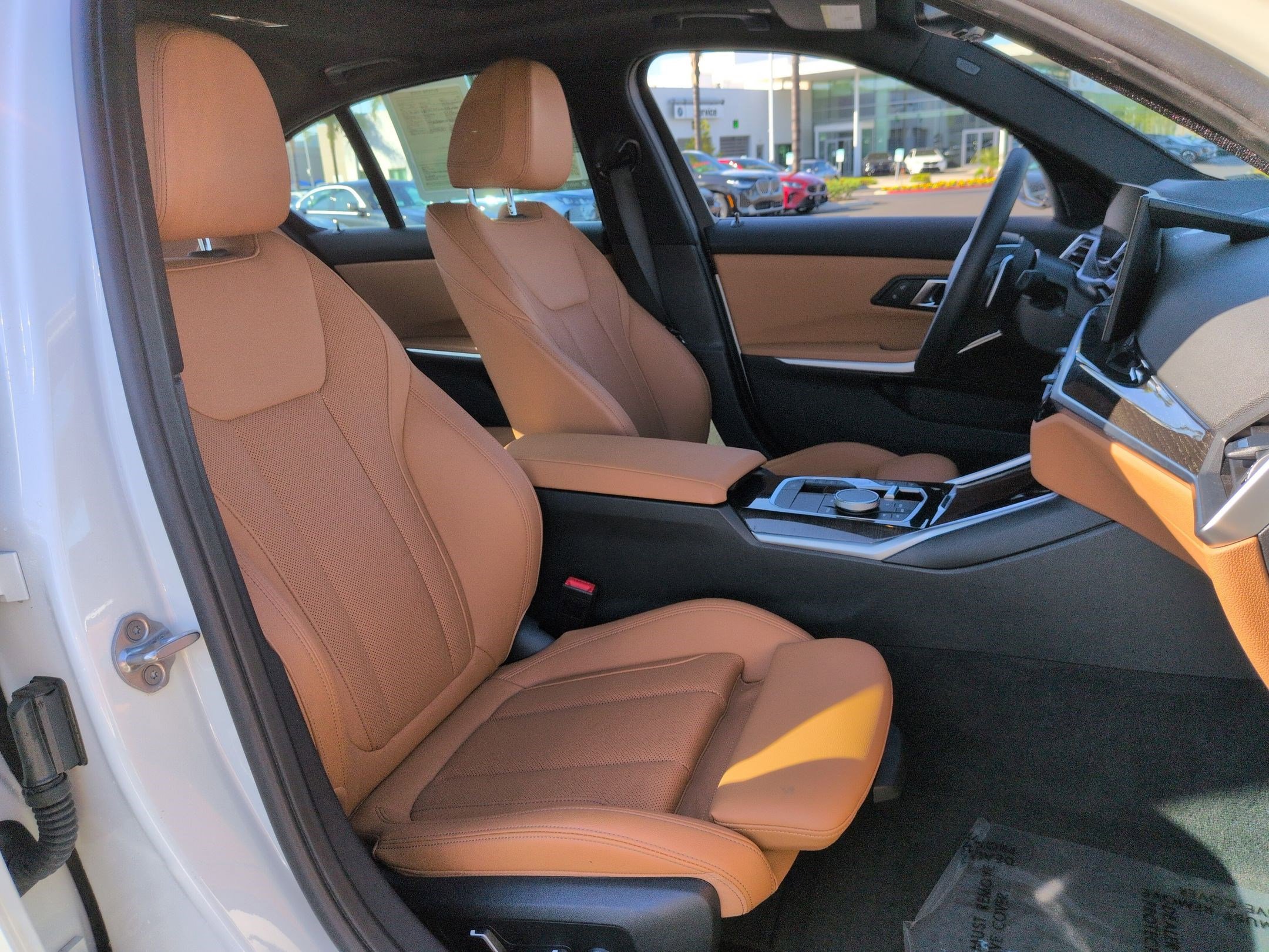 Certified 2024 BMW 330i Sedan w/ Convenience Package RWD image 33