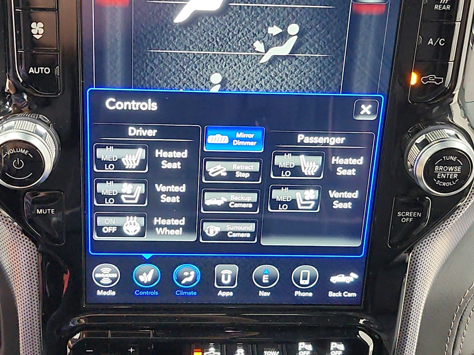 Used 2020 RAM 1500 Limited AWD/4WD image 34