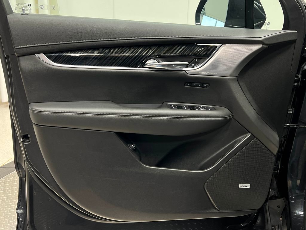 Used 2020 Cadillac XT6 Premium Luxury AWD/4WD image 17