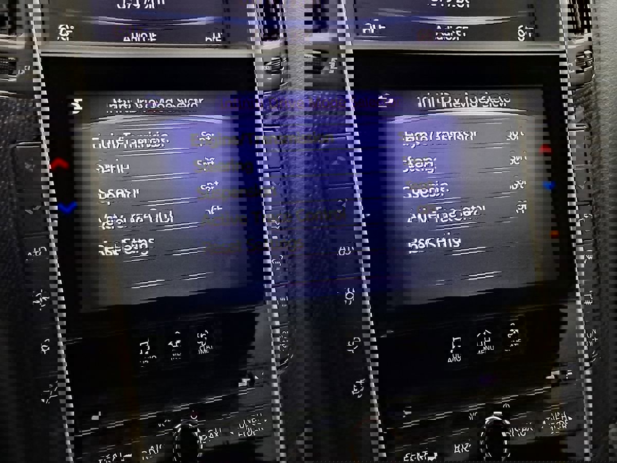 Used 2018 INFINITI Q60 Red Sport 400 image 16