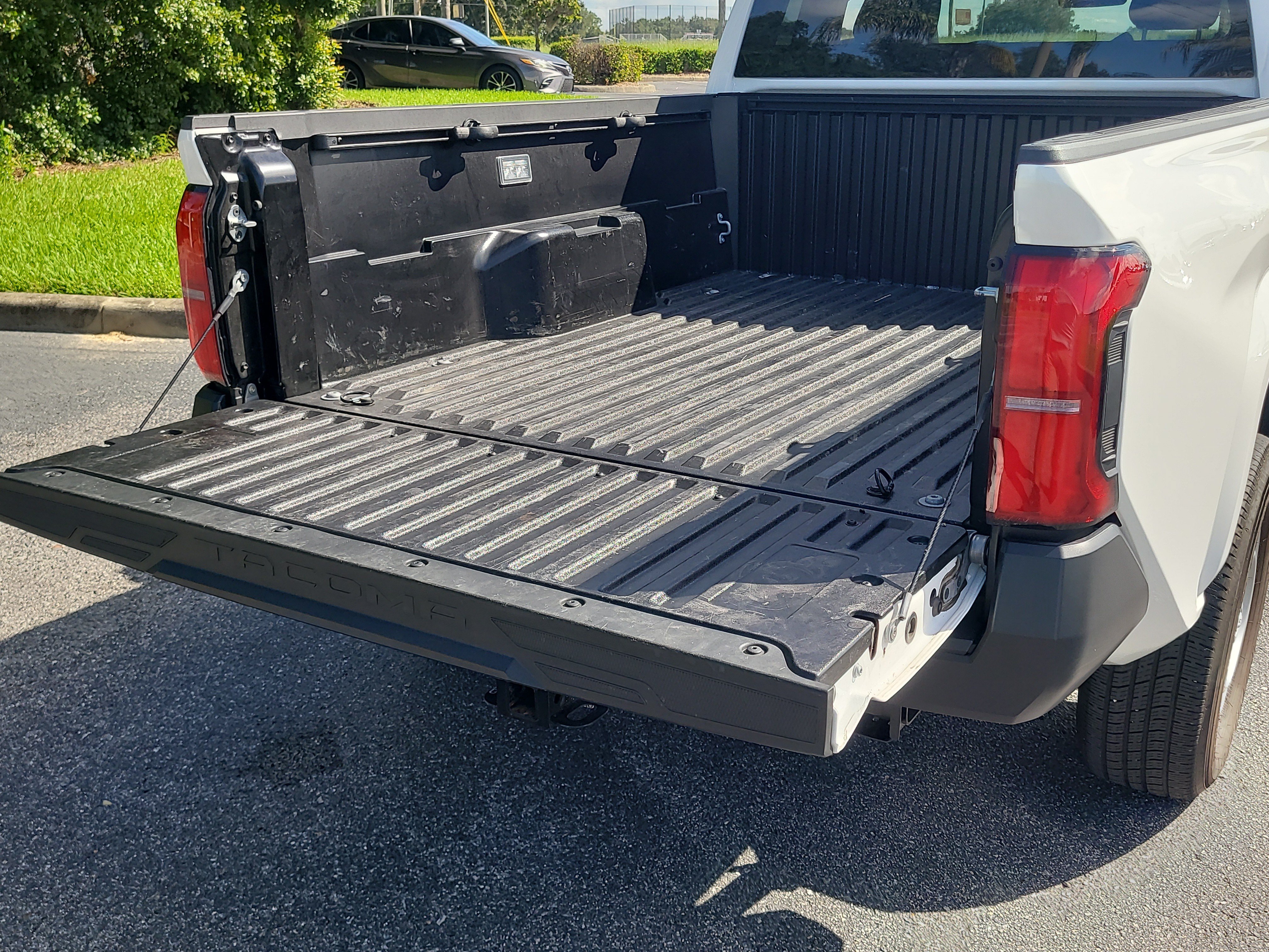 Used 2025 Toyota Tacoma SR RWD image 12