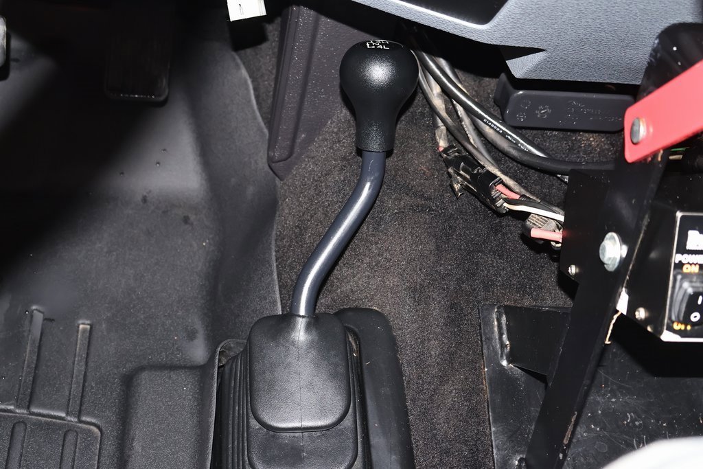 Used 2016 Ford F550 4x4 Regular Cab Super Duty image 21