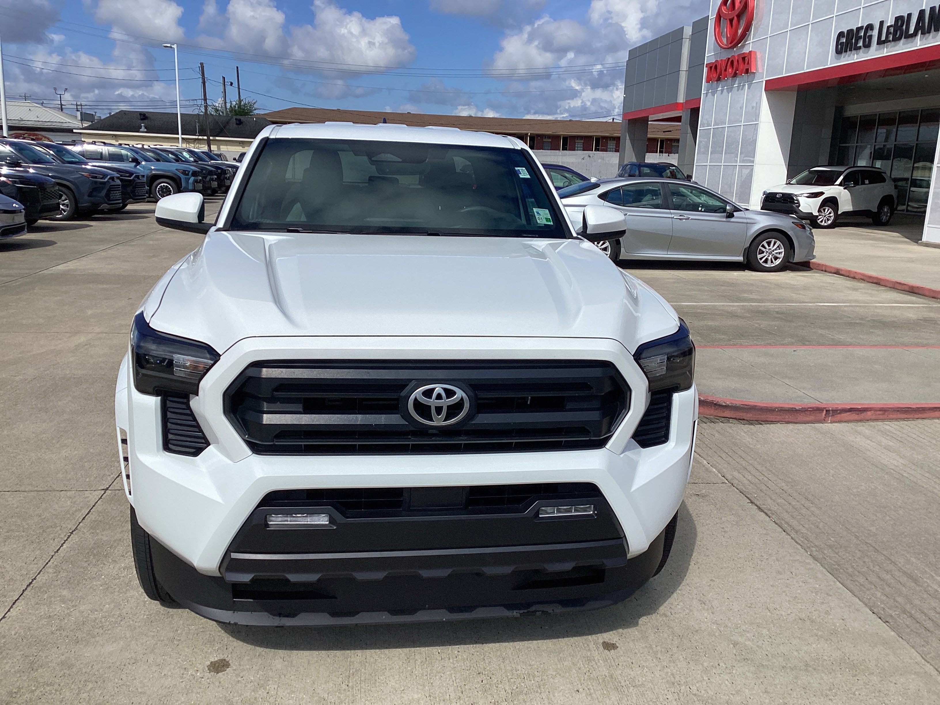 Used 2024 Toyota Tacoma SR5 RWD image 2