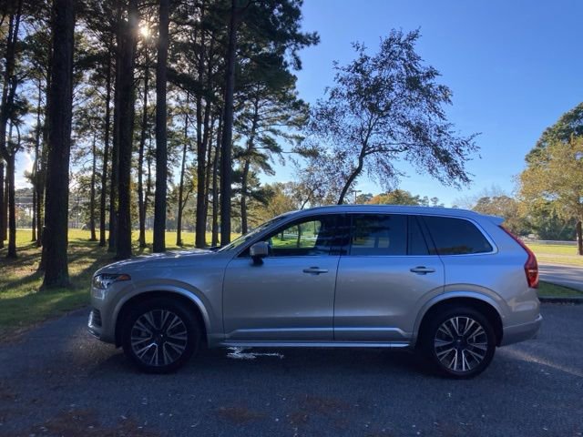 Used 2021 Volvo XC90 T6 Momentum w/ Climate Package image 6