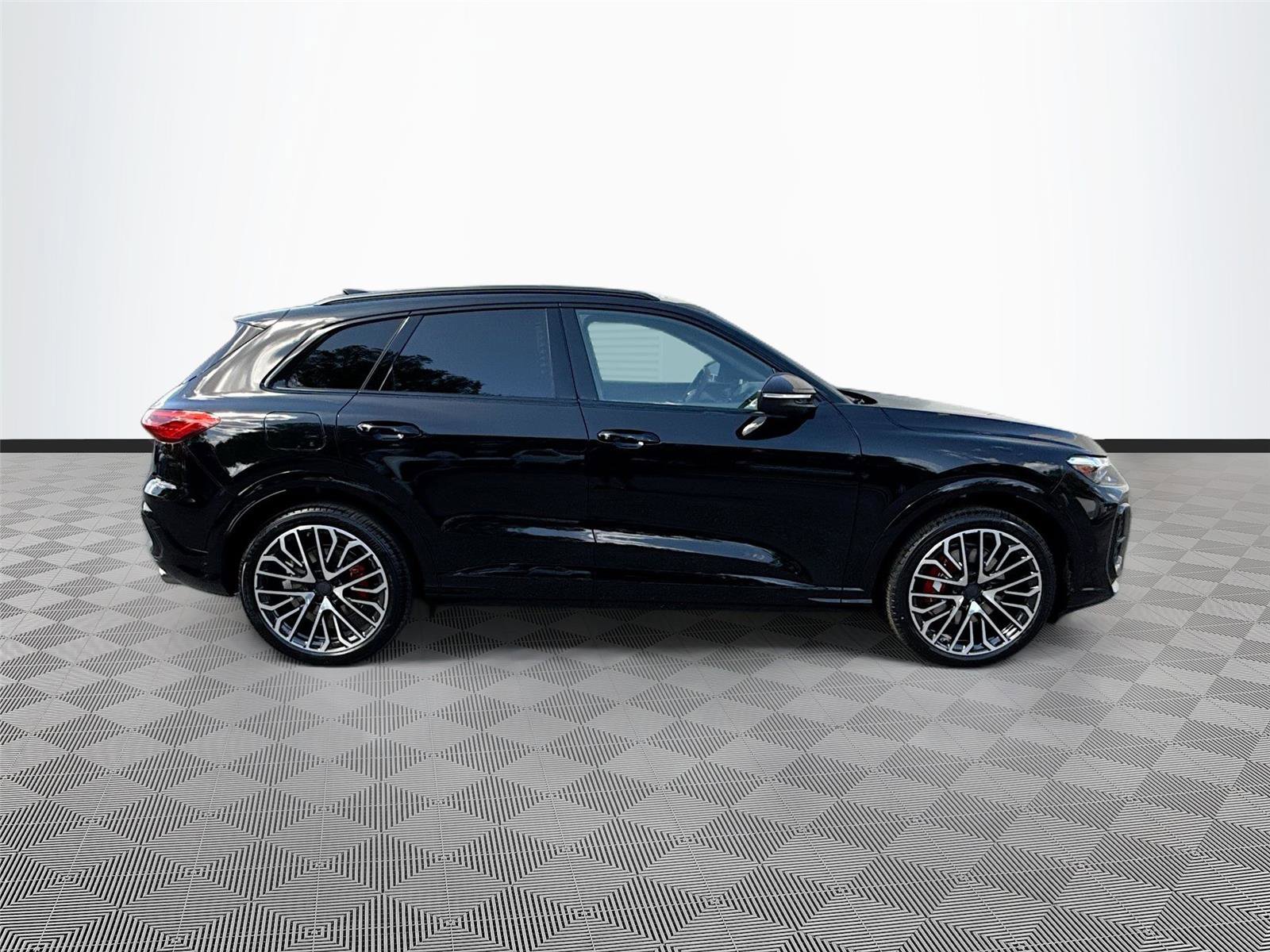 New 2026 Audi SQ5 Premium Plus AWD/4WD image 8