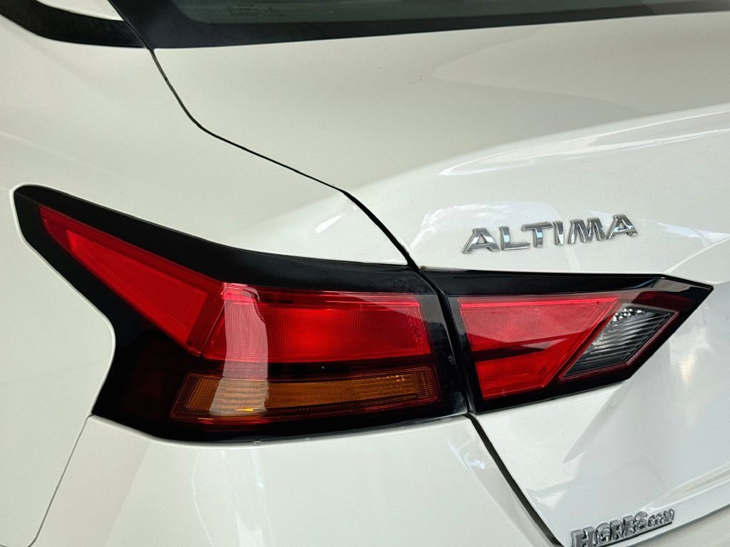 Used 2019 Nissan Altima 2.5 SR FWD image 35