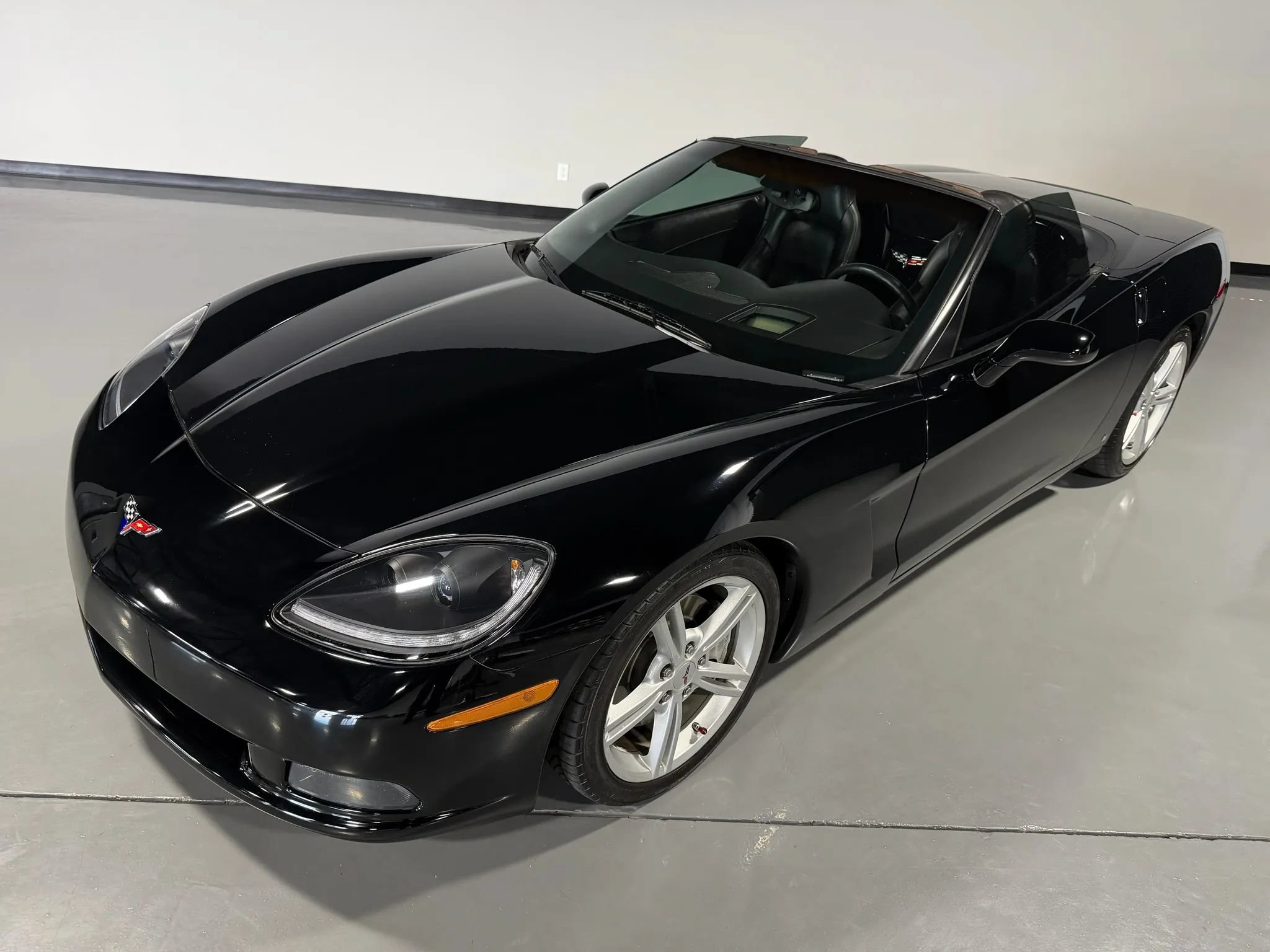 Used 2009 Chevrolet Corvette Convertible w/ Preferred Equipment Group RWD image 6