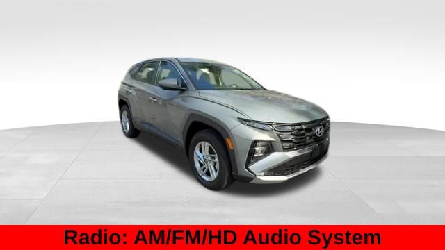 Used 2025 Hyundai Tucson SE image 12