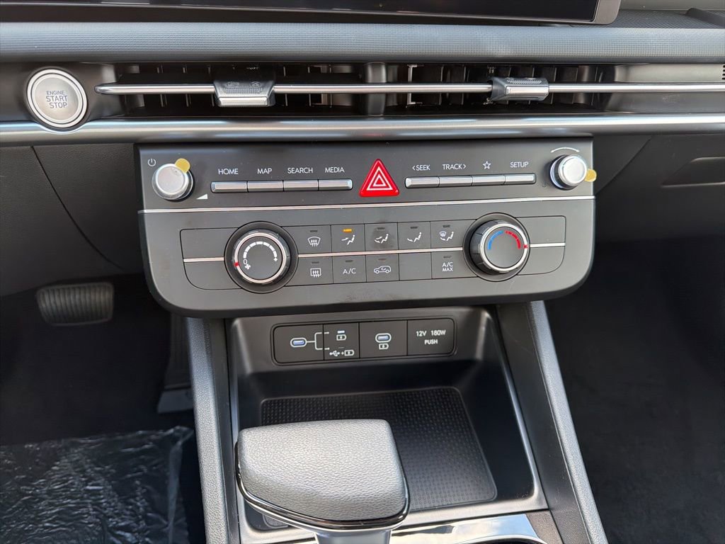 New 2026 Hyundai Tucson SE image 26