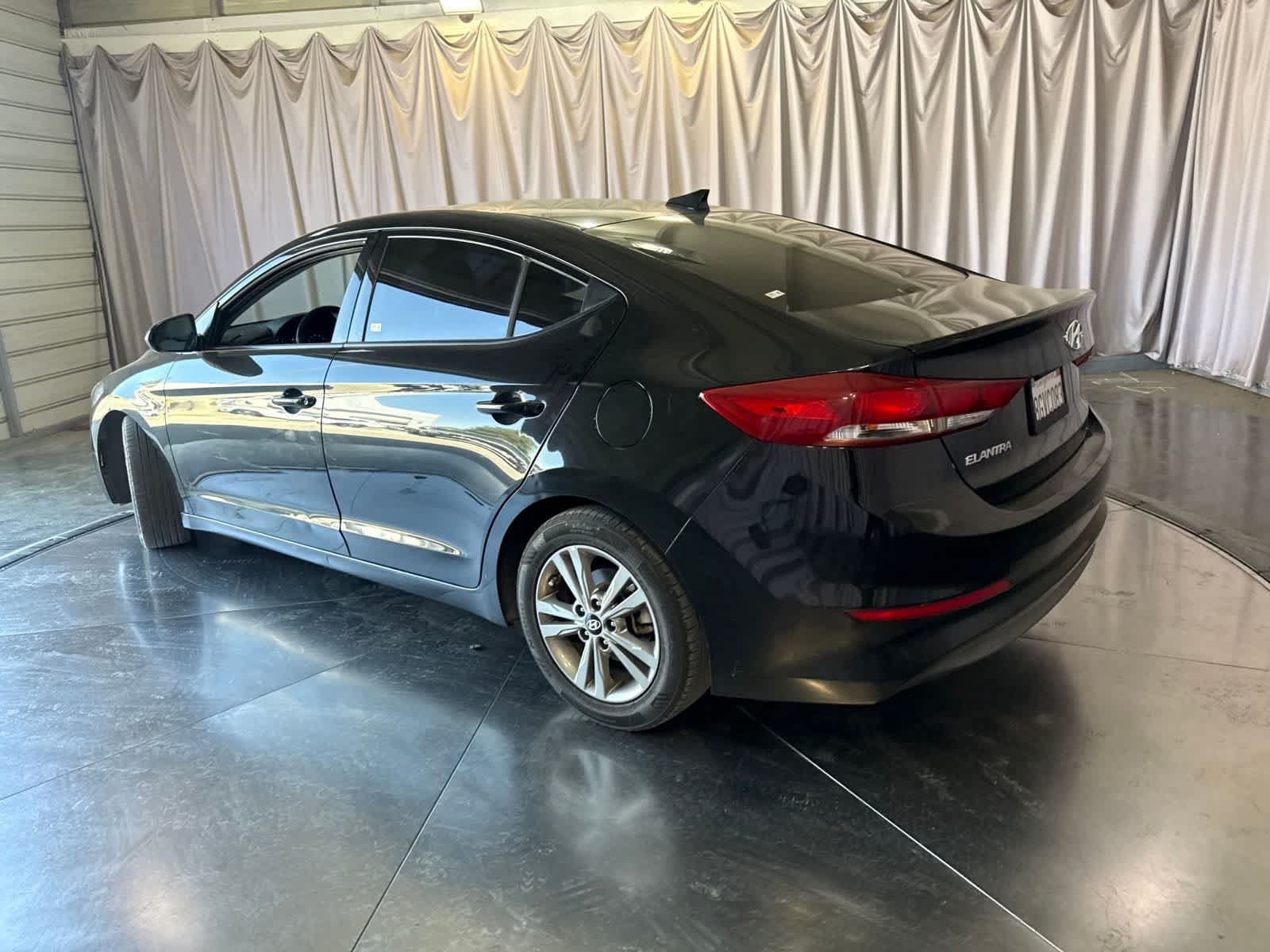Used 2018 Hyundai Elantra Value Edition w/ Cargo Package FWD image 7
