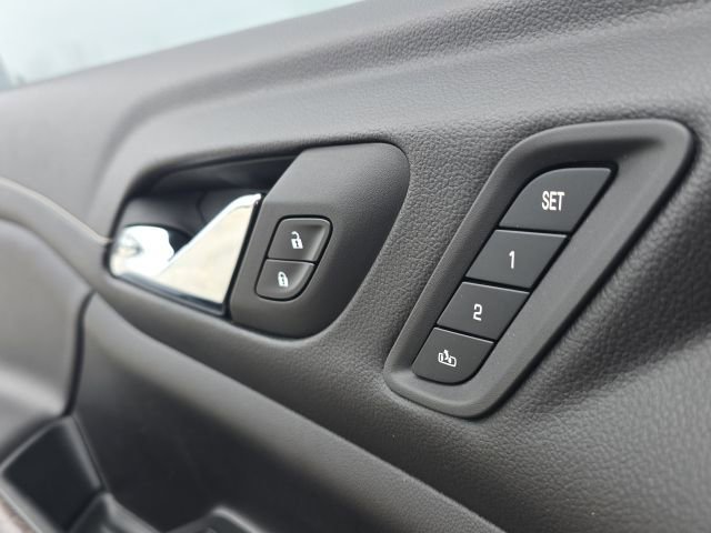 Used 2023 GMC Acadia Denali w/ Denali Technology Package image 27