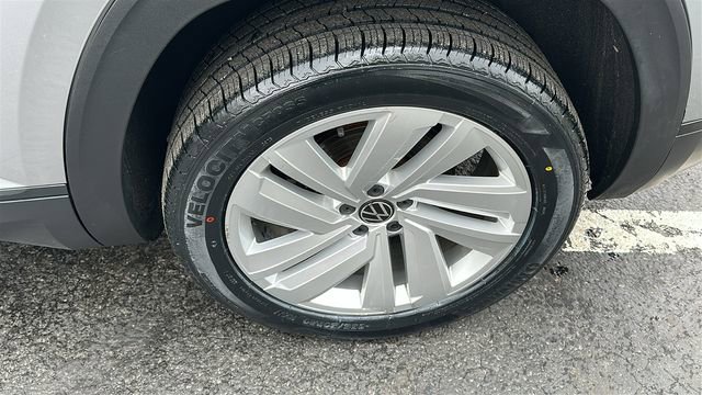 Used 2023 Volkswagen Atlas Cross Sport SE image 37