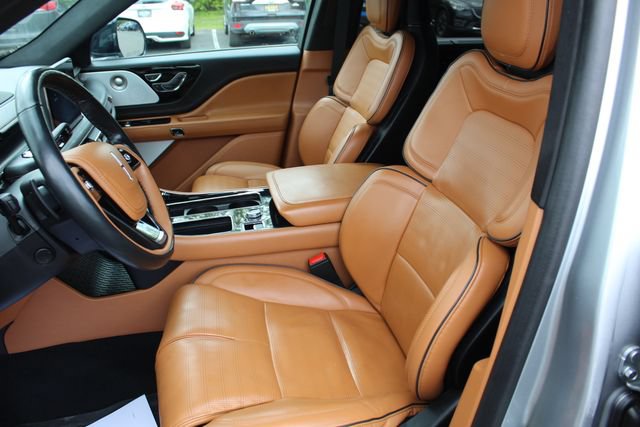 Certified 2023 Lincoln Aviator Black Label w/ Jet Package AWD/4WD image 14