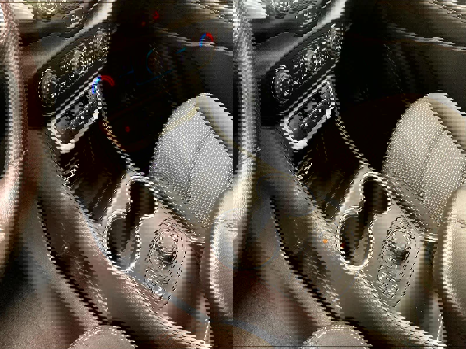 Used 2023 GMC Terrain SLE w/ Driver Convenience Package image 21