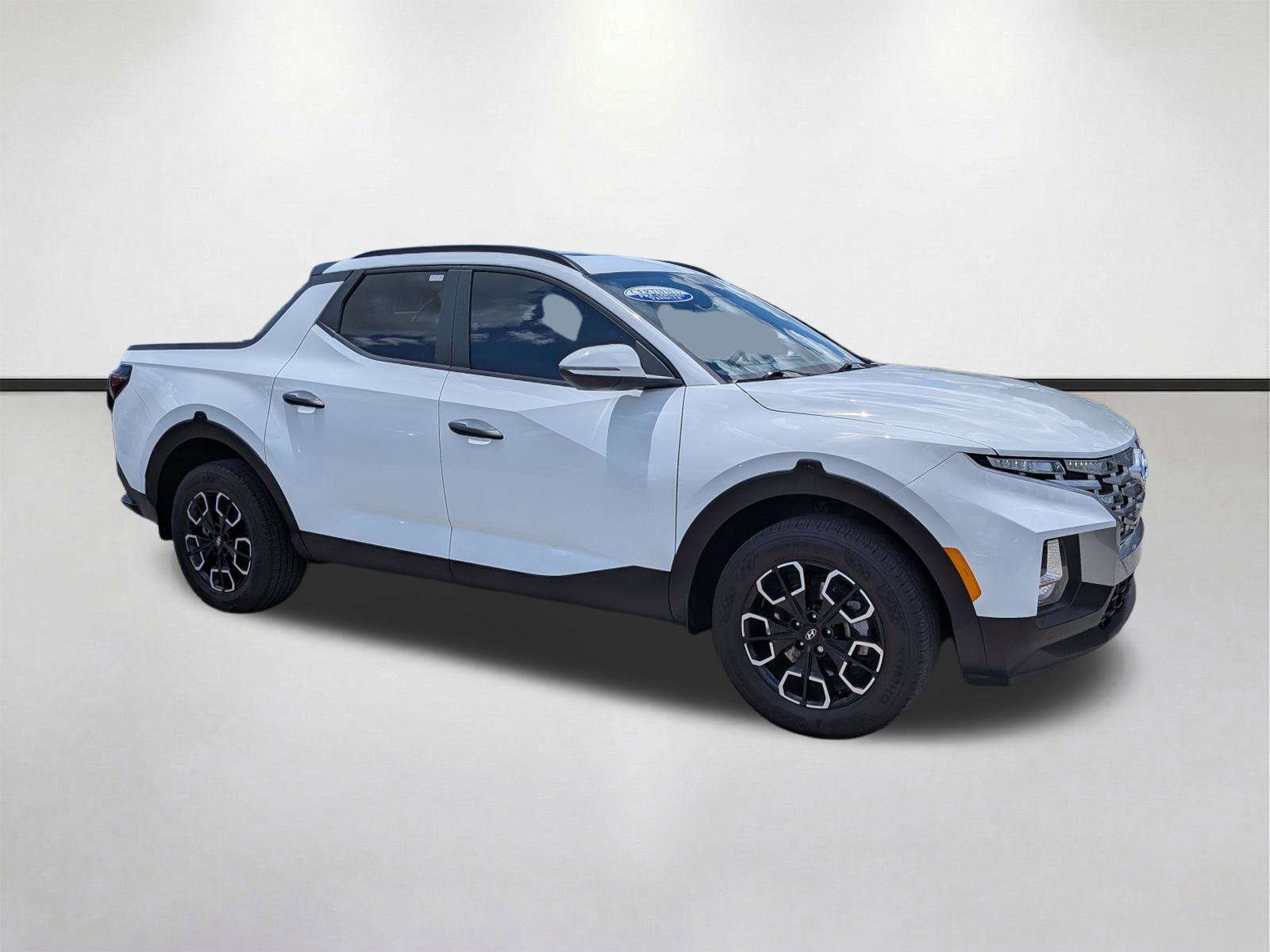 Used 2022 Hyundai Santa Cruz SEL w/ Activity Package FWD image 2