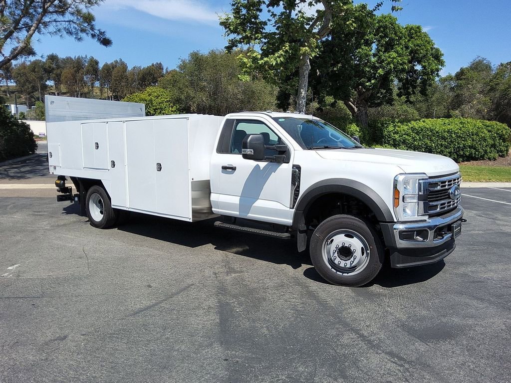 New 2025 Ford F550 2WD Regular Cab Super Duty image 31