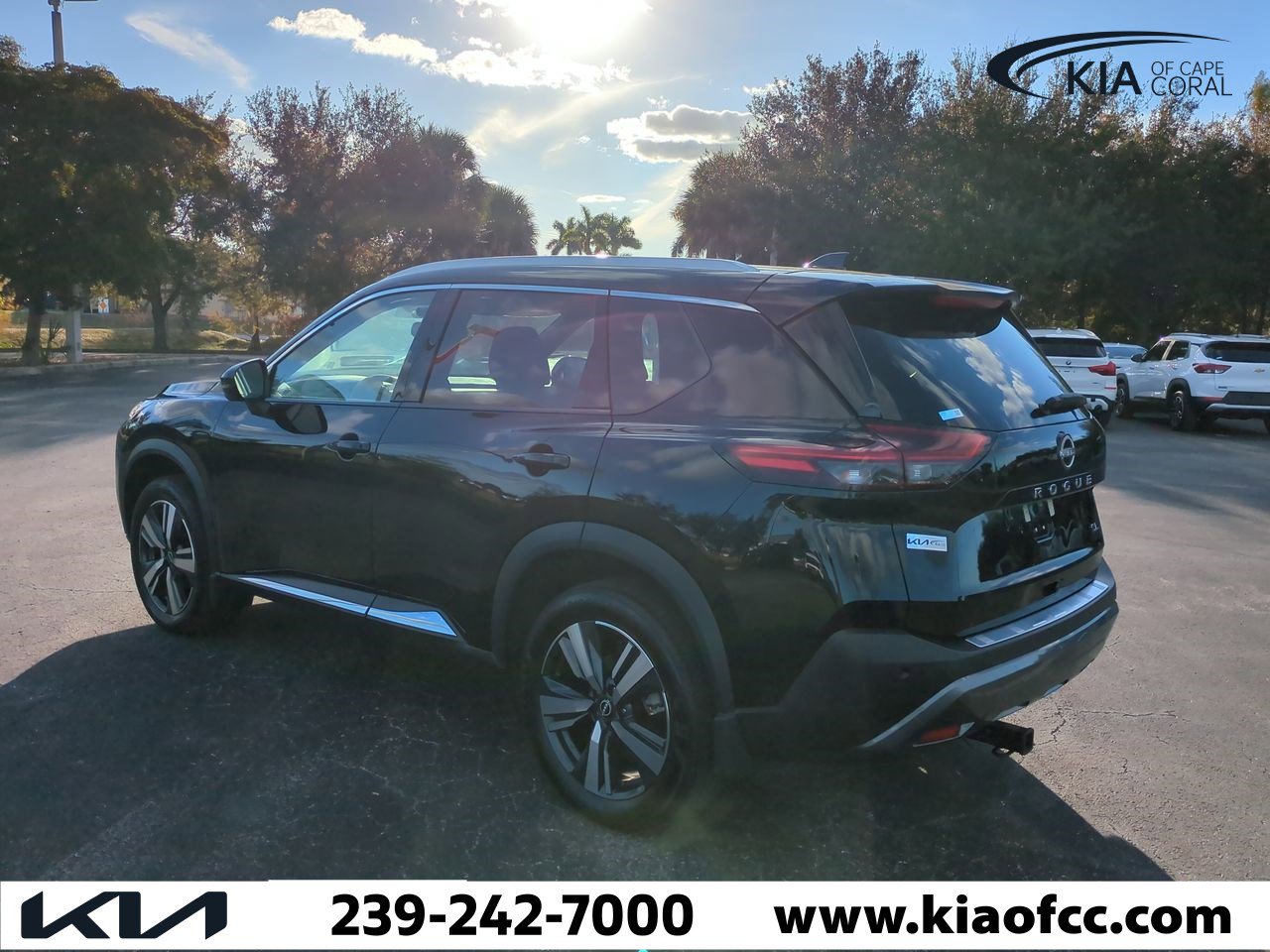 Used 2023 Nissan Rogue SL image 7