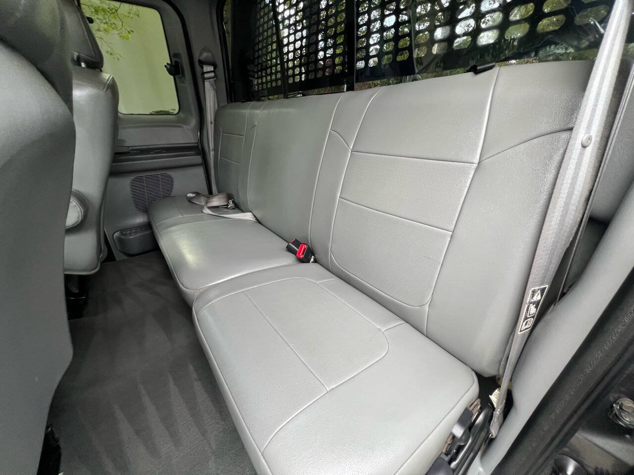 Used 2003 Ford F250 Lariat AWD/4WD image 13