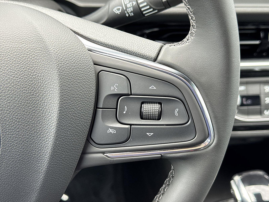 New 2026 Buick Envista Sport Touring FWD image 10