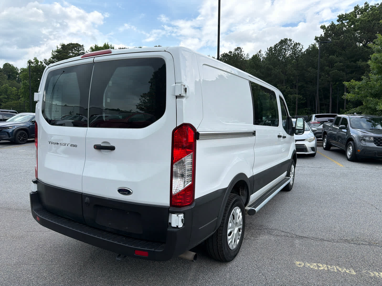Used 2025 Ford Transit 250 Low Roof w/ Exterior Upgrade Package RWD image 4